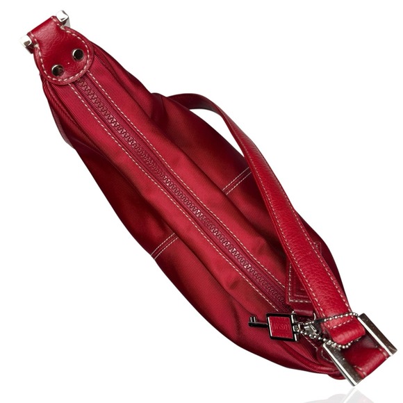 NWOT Fossil Shoulder Bag Red Nylon Multi Pocket Key Charm Leather Strap - Picture 5 of 11